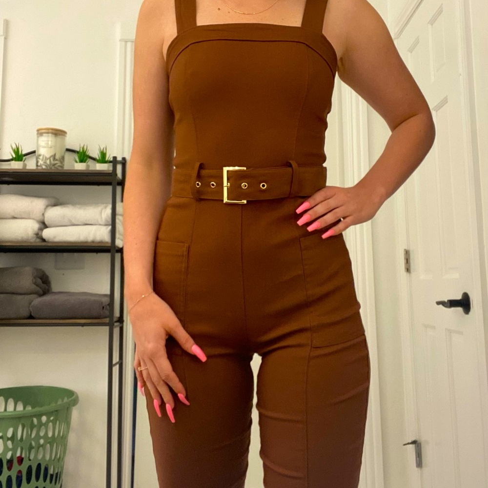 Brown jumpsuit with detachable belt